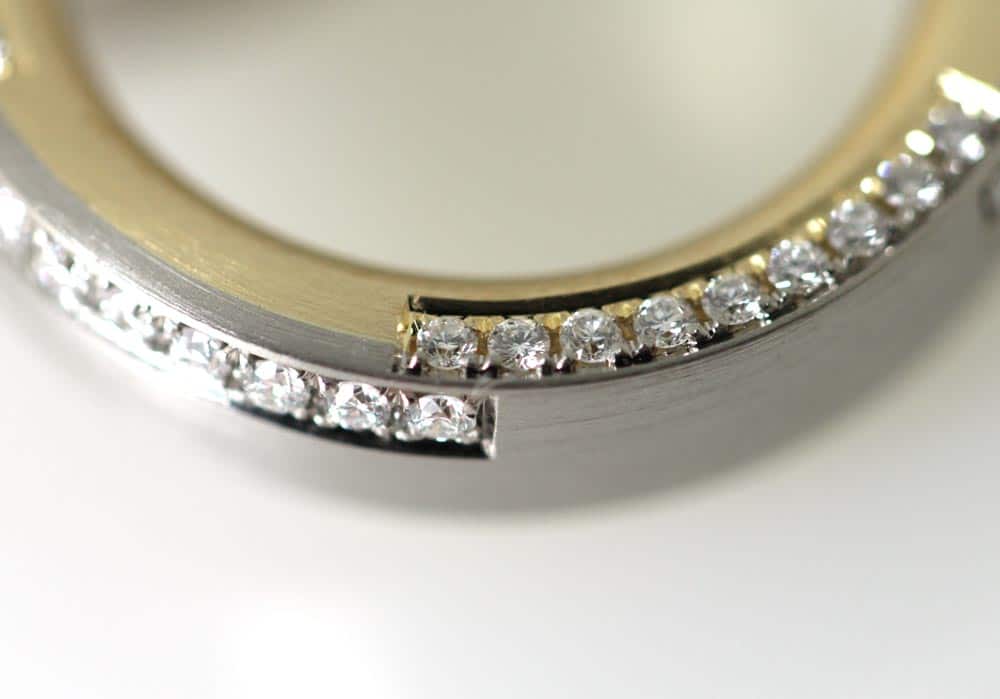 Produzione fedi nuziali in Schmuckgarten - anelli a saldare plug-in - fustellatura - anello da donna con diamanti - castone pavé