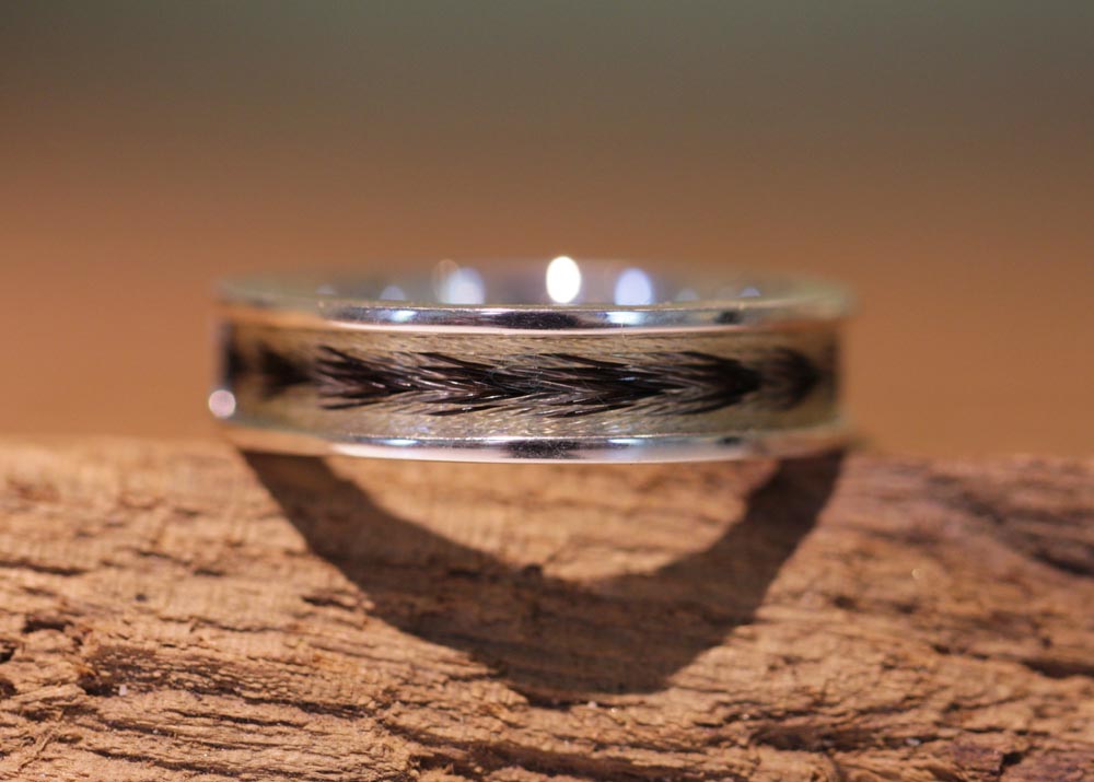 silver ring with a beautiful pattern of horse hair