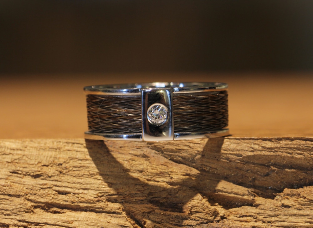 ring with horsehair silver and one zirkonia