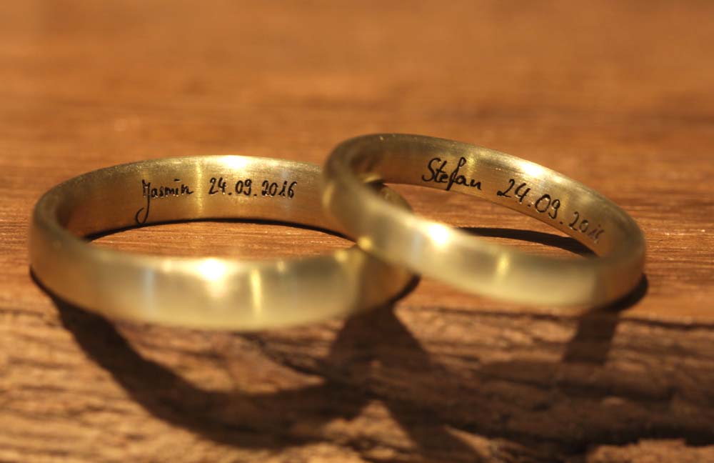 personally handwritten laser engraving wedding ring yellow gold