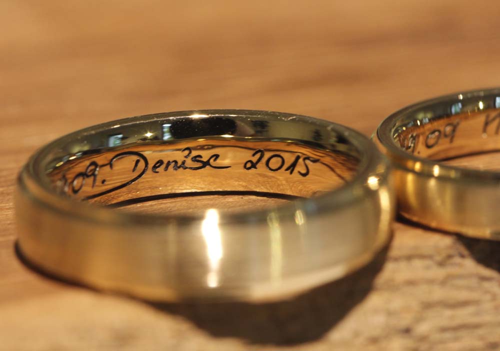 Laser engraving of your handwriting in gold wedding rings