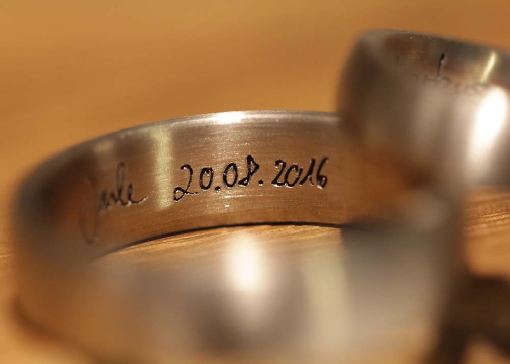 personal laser engraving handwriting in wedding rings