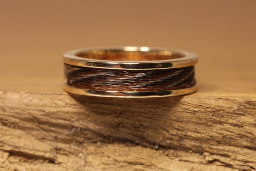 Jewelry ring with horse hair