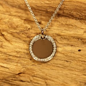 Circle pendant with diamonds 12mm (3)