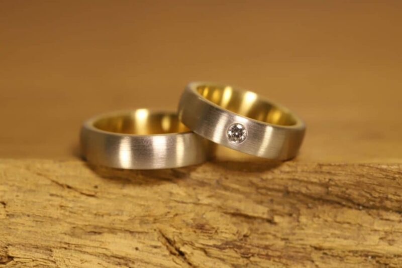 Wedding rings two-tone soldering rings 950 palladium & 750 yellow gold