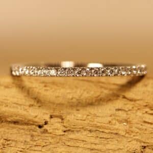 Beisteckring en oro gris 585 con diamantes de 0,005 ct en un engaste de corona de 1/2
