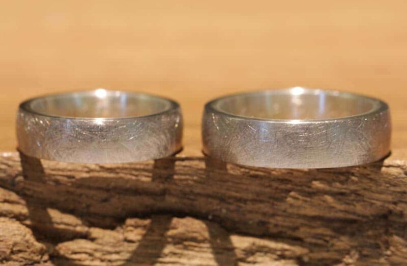 Pretty wedding rings Steckloetringe in frosted outside 585 gray gold inside 925 silver Schmuckgarten