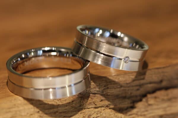 Concave wedding rings made of 585 white gold ladies' ring with brilliant