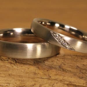 Bagues de mariage simples emmêlées en 585 bague pour femme en or blanc avec diamants