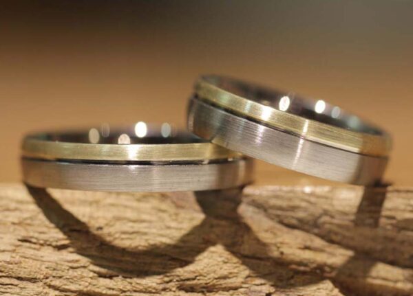 Wedding rings disc rings 585 gray gold and 585 yellow gold