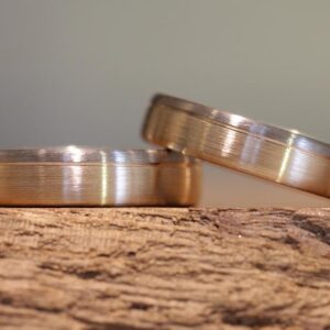 Alianzas elegantes anillos pastel oro amarillo 585 y corte oro gris mate