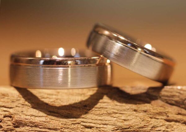 Wedding rings Cake rings made of 585 gray gold, the polished surface made of red gold