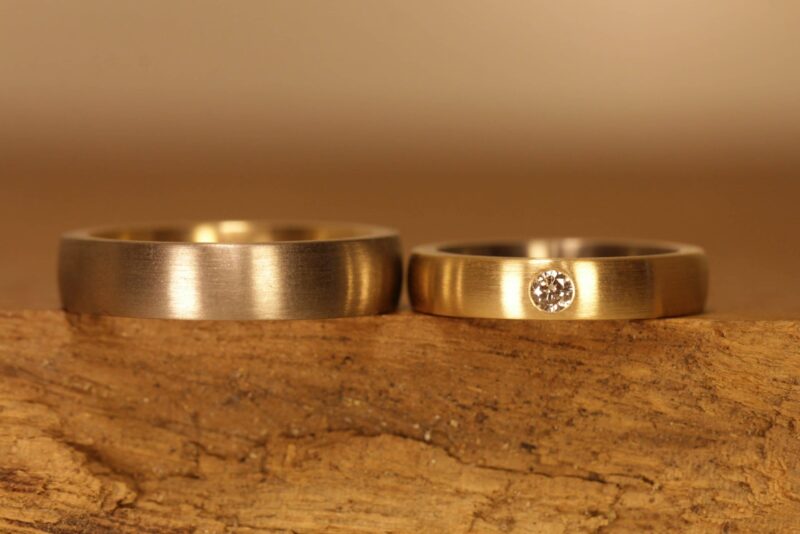 Fedi nuziali semplici e strette, fedi loet in oro rosa 585 e oro grigio, anello da donna in mezzo a brillanti Aquisgrana