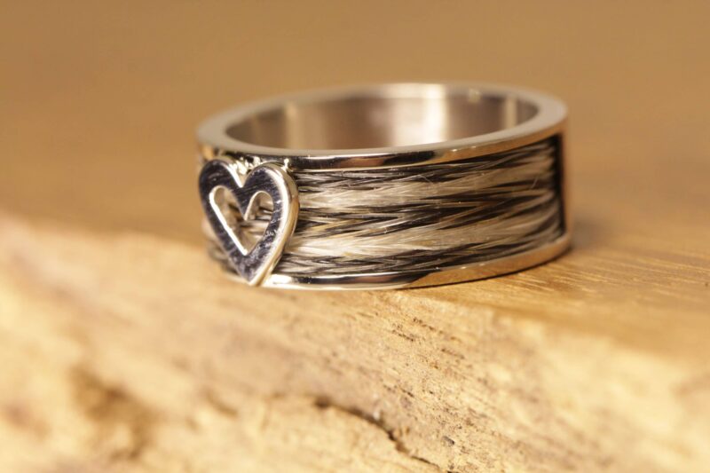 Horse hair ring 585 white gold with heart