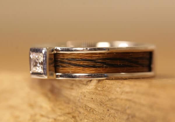 Horse hair ring 925 silver with a single stone Angular