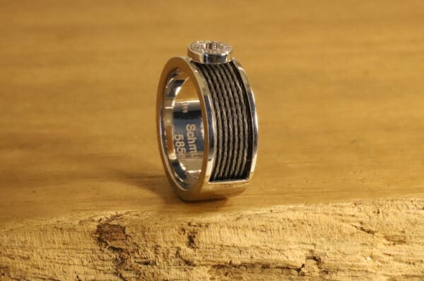 Horse hair ring 585 white gold with brilliant donut