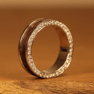 Horse hair ring 585 white gold with diamond thread setting