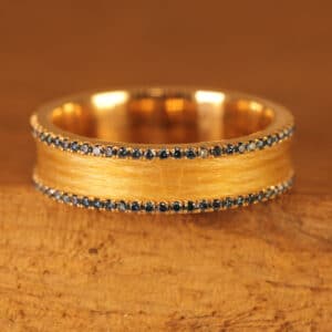 Anello in crine di cavallo in oro rosa 585 con diamanti blu