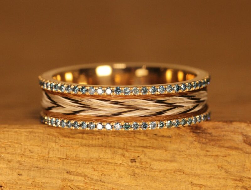 Horse hair ring 585 rose gold with blue diamonds