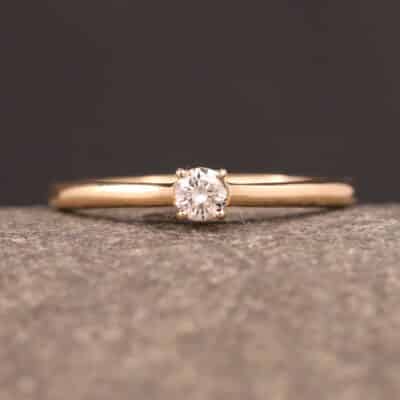 solitaire ring in gold with a brilliant made in the schmuchgarten