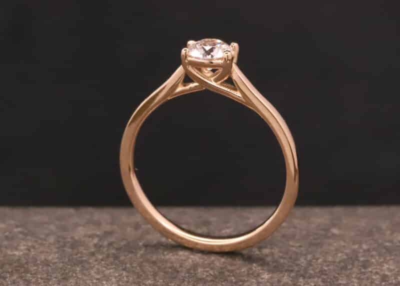 anillo de compromiso especial con diamante schmuckgarten