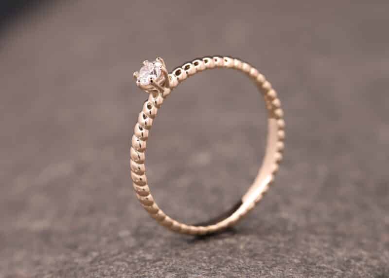 engagement ring in rose gold with diamond from the schmuckgarten