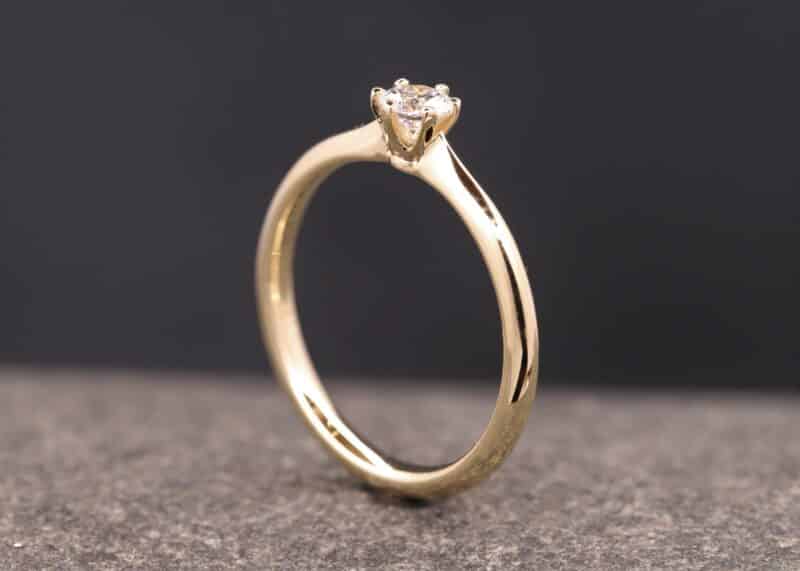 polished engagement ring with brilliant made of 585 yellow gold in schmuckgarten