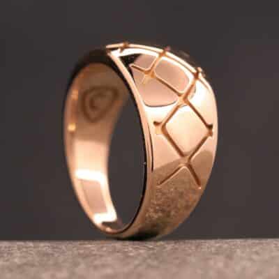 caretta chesterfield - unusual wide gold ring from stolberg