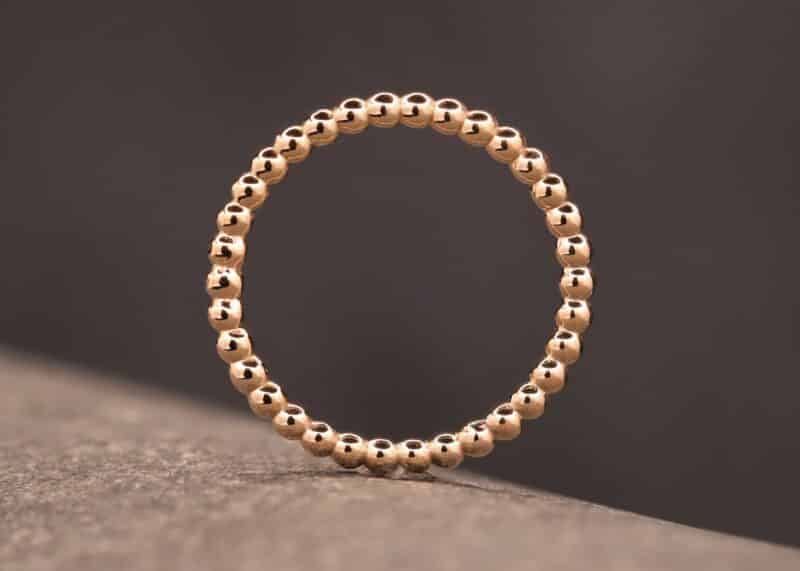bellissimo anello con perline in oro lucido realizzato nel schmuckgarten