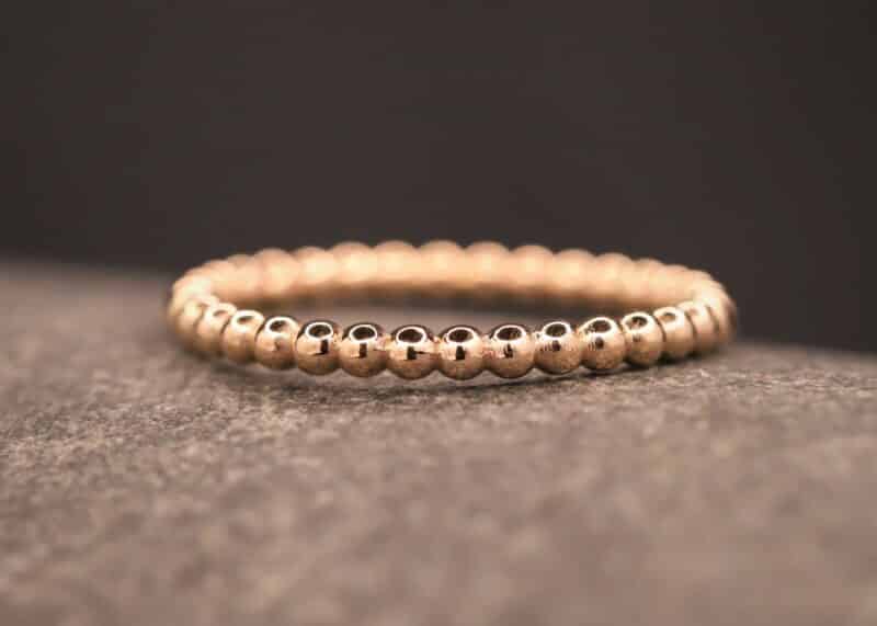bellissimo anello con perline in oro lucido realizzato nel schmuckgarten