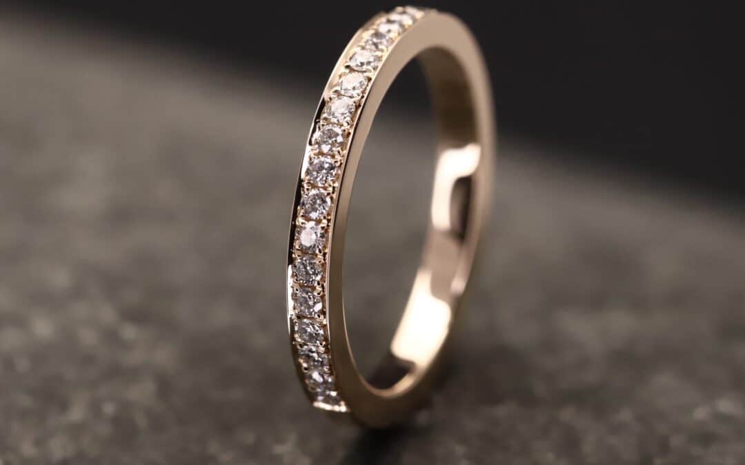 Beisteckring mit Fadenfassung in 585er Rosegold mit synthetischen Brillanten je 0,015ct