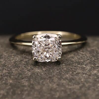 Verlobungsring 585er Gelbgold mit 2 ct synthetischem Diamanten im Cushion - Cut Kissenschliff