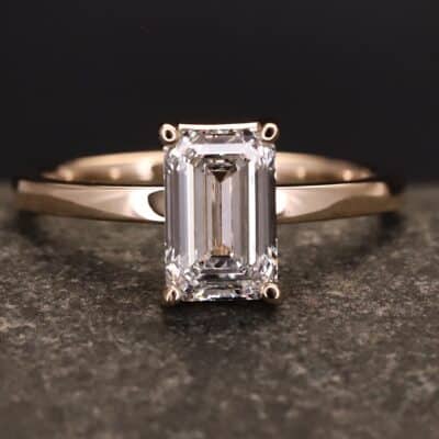 Verlobungsring 585er Rosegold mit 1,5 ct synthetischem Diamanten im Smaragd Schliff - Emerald Cut