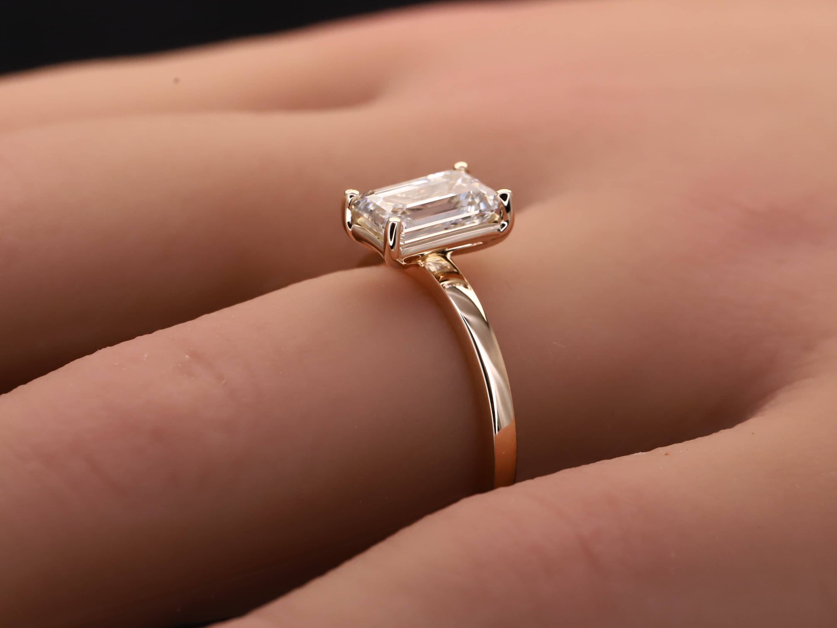 Verlobungsring 585er Rosegold mit 1,5 ct synthetischem Diamanten im Smaragd Schliff - Emerald Cut – Bild 12