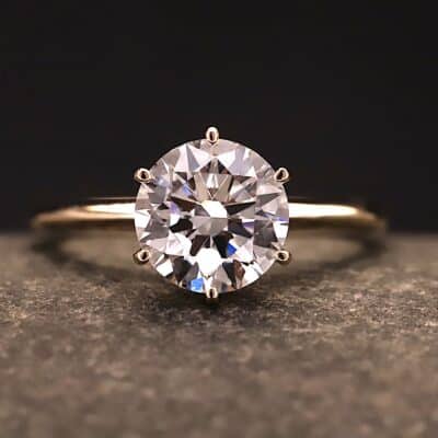 Verlobungsring 585er Rosegold mit 2 ct synthetischem Diamanten im Brillant Schliff
