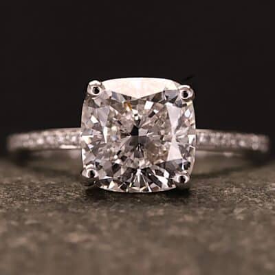 Verlobungsring 585er Weißgold mit 3 ct synthetischem Diamanten im Kissen Schliff Cushion Schliff